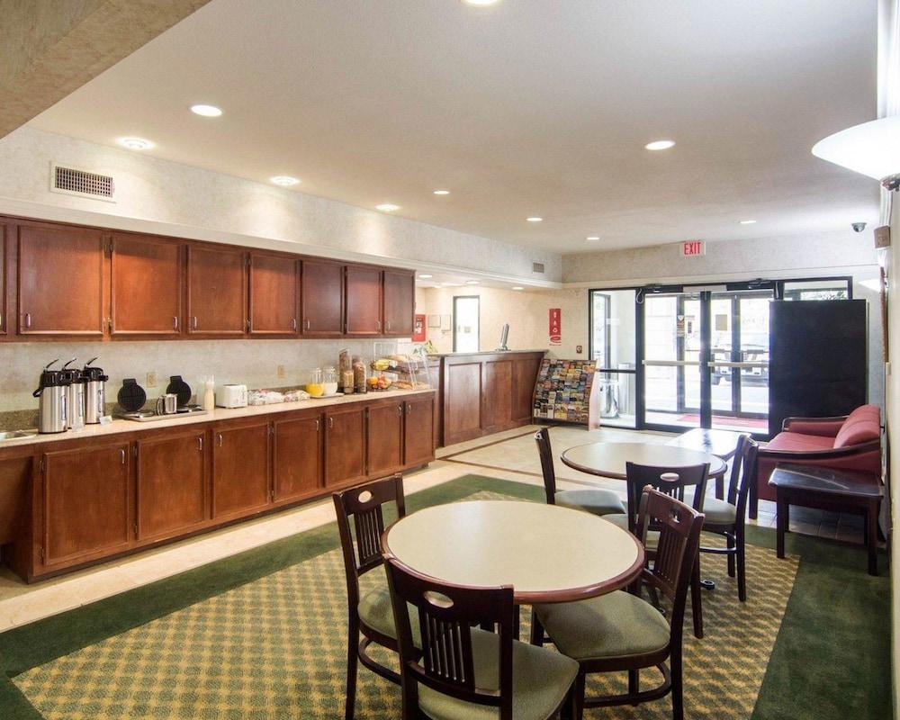 Econo Lodge Weatherford Bagian luar foto