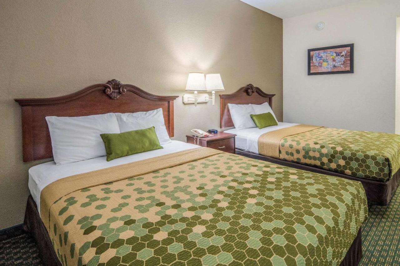 Econo Lodge Weatherford Bagian luar foto