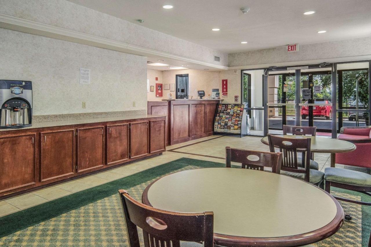 Econo Lodge Weatherford Bagian luar foto