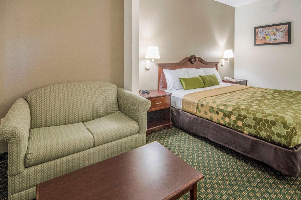 Econo Lodge Weatherford Bagian luar foto